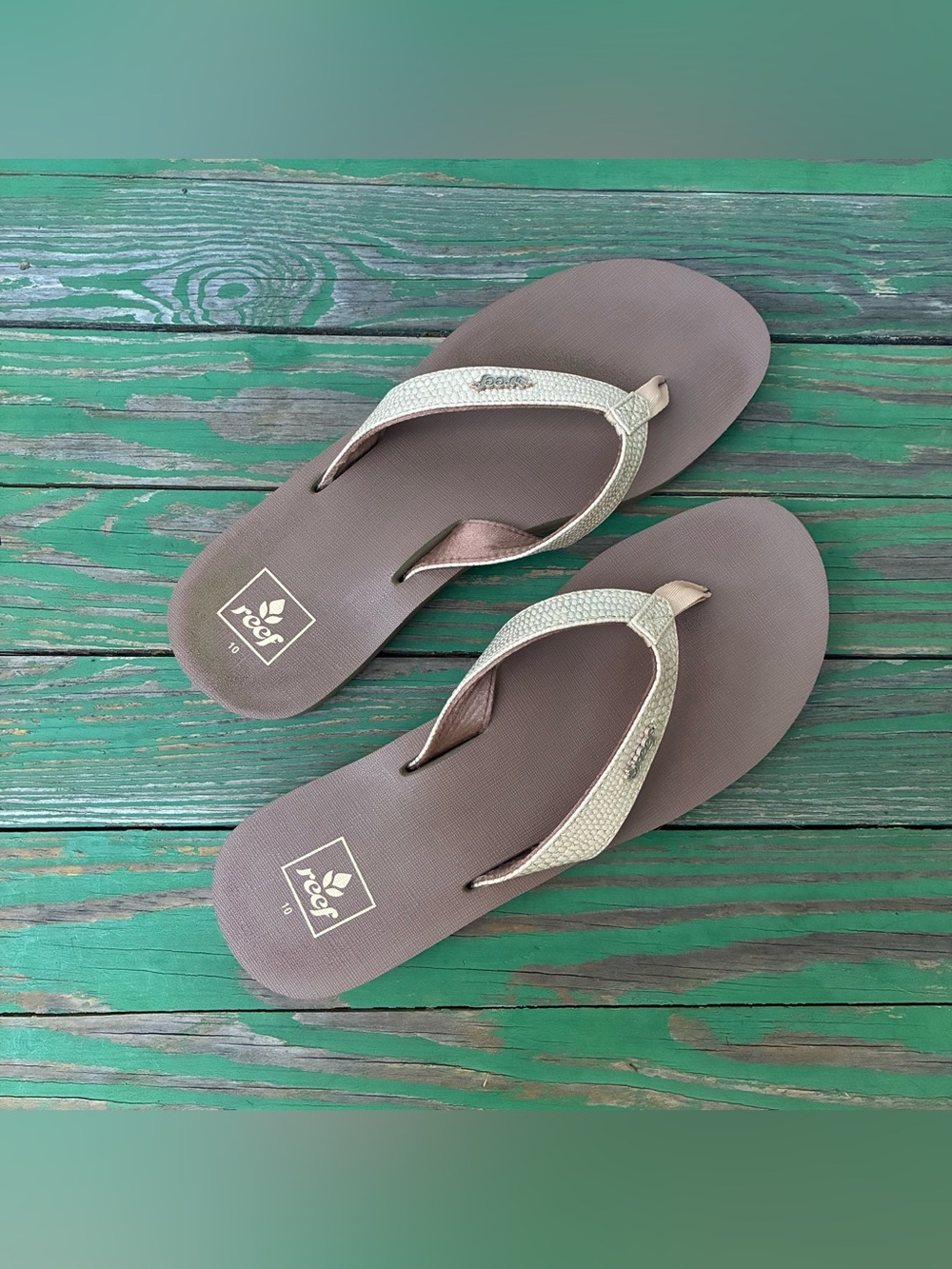 Reef Womens Star Cushion Sassy Shimmer Thong Flip-Flops Sz 10 Sandals White